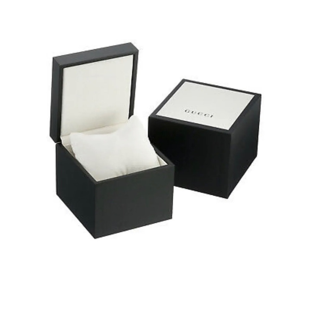 COPY - GUCCI WOMENSWEAR G-TIMELESS SIGNATURE LEATHER STRAP WATCH BABY BLUE AND … - Picture 6 of 9